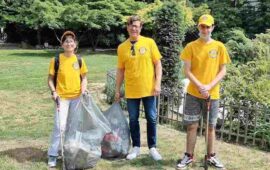 I Volontari di Scientology rendono il parco più gradevole